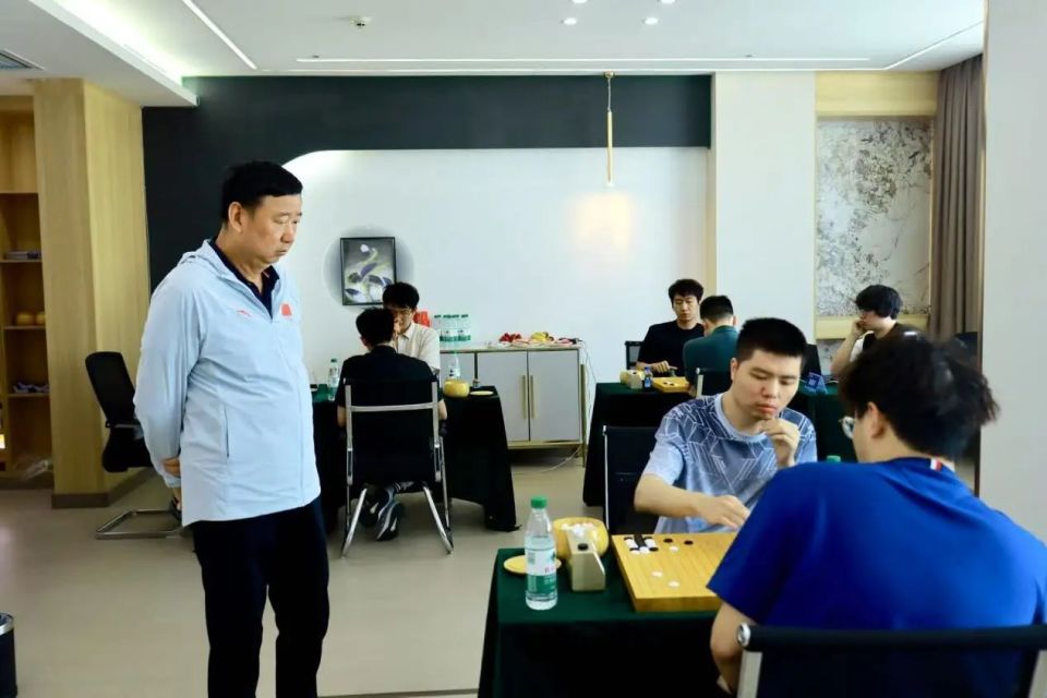 脉杯于, 维清于上边