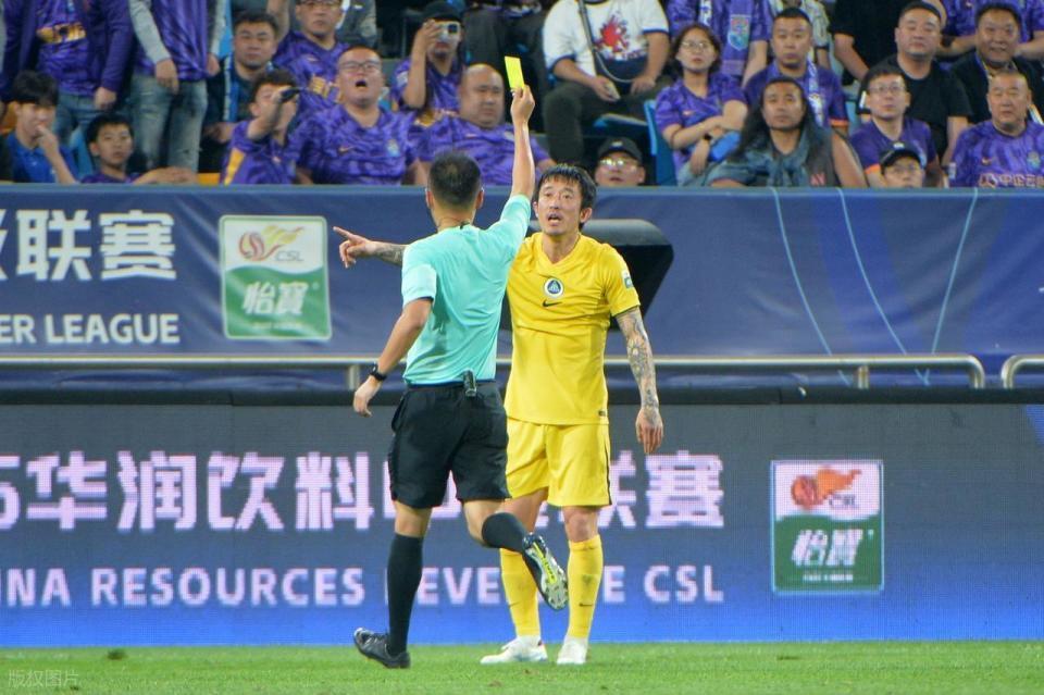 不少球迷甚, 这场比赛