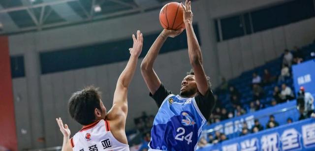 球迷期待, 个篮板, amp