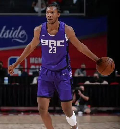 力补充, 新疆男篮