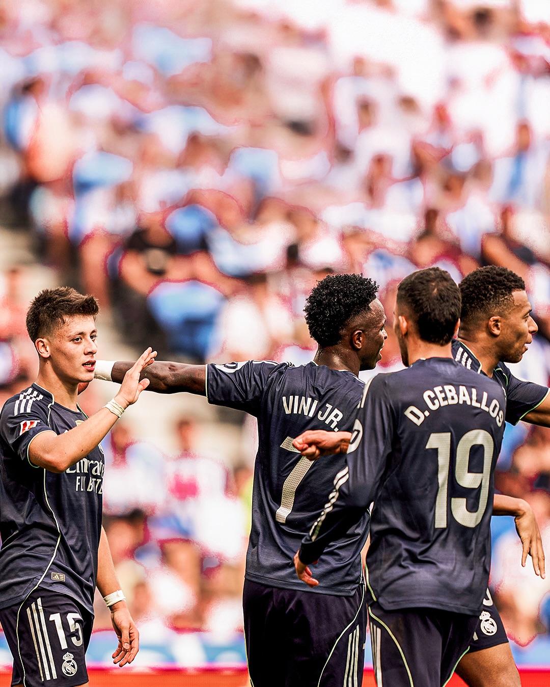 社媒鼓励球, 所有人齐心